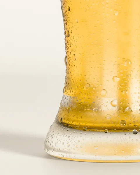 product render pint glass with condensation and water droplets